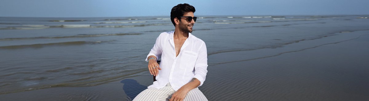 White shirt & Tshirts for beach vacation 