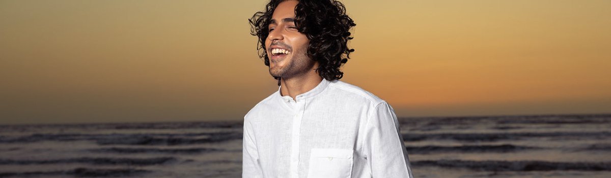 collared shirt
