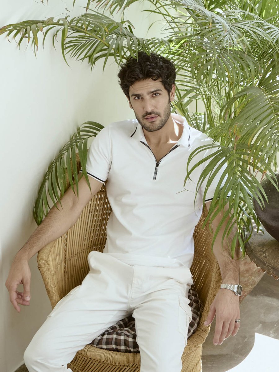 White Cotton Polo T-Shirt with Black Tipped Collar - Diverge
